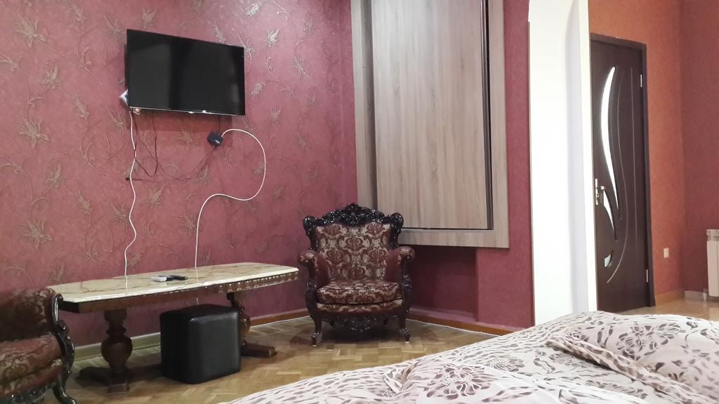 Edemi Hotel Kutaiszi Kültér fotó