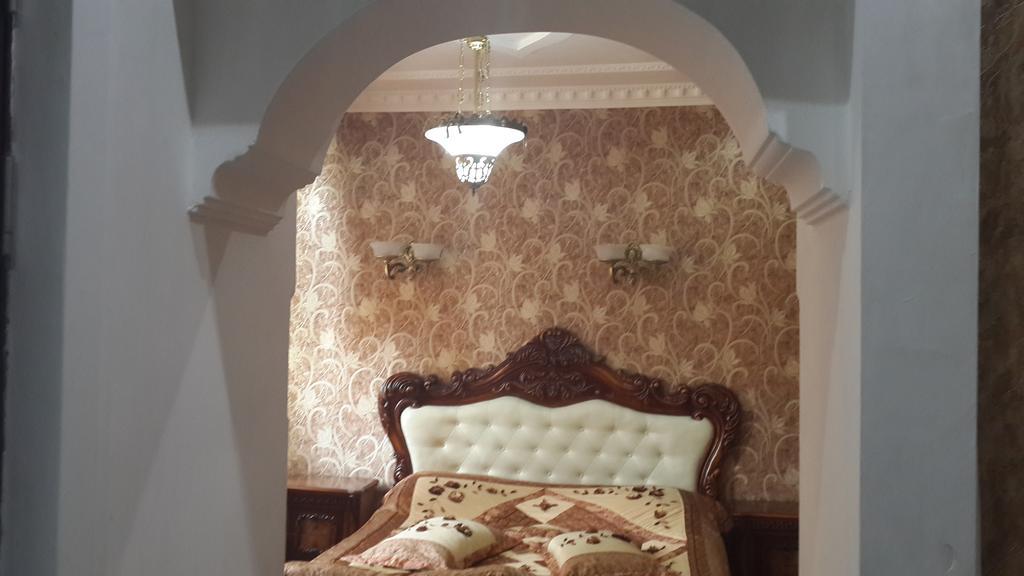 Edemi Hotel Kutaiszi Szoba fotó