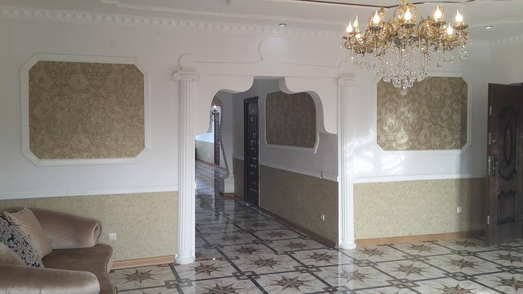 Edemi Hotel Kutaiszi Szoba fotó