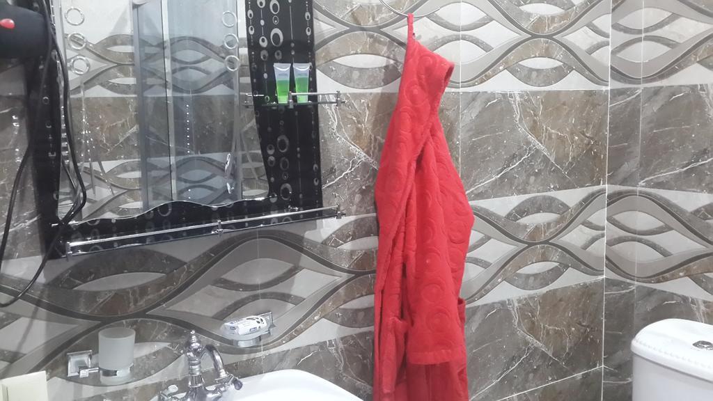 Edemi Hotel Kutaiszi Szoba fotó